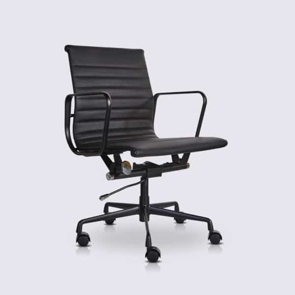 copie chaise de bureau ergonomique eames confortable cuir noir alu noir replica chaise ea117 a roulette