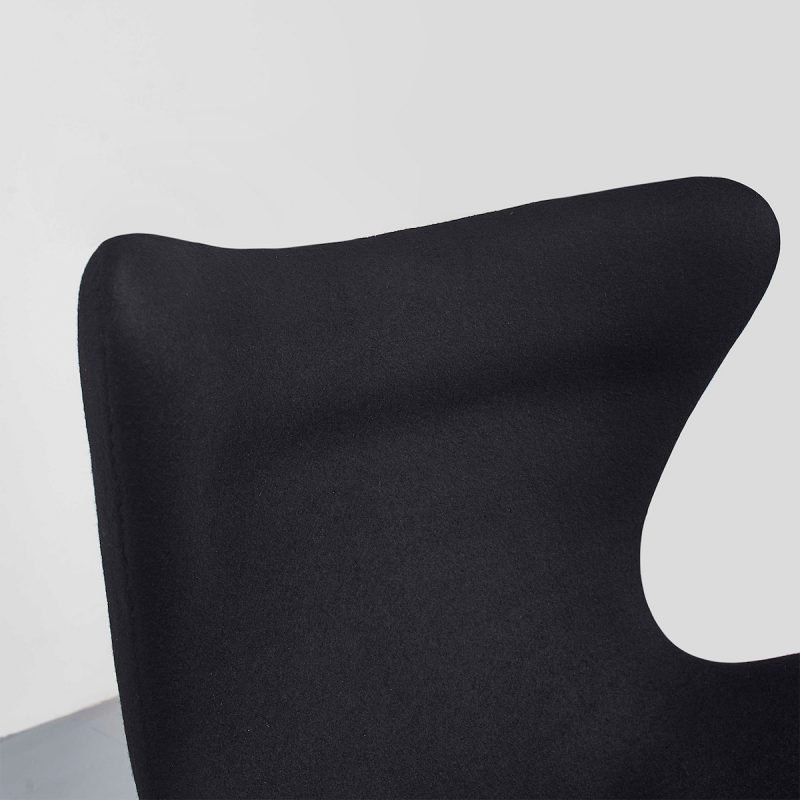 Fauteuil Design Oeuf Egg Chair en Cachemire Noir Style Arne Jacobsen 5