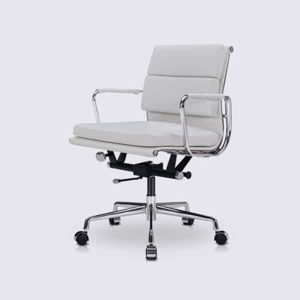 chaise de bureau eames scandinave design cuir blanc soft pad ea217 design