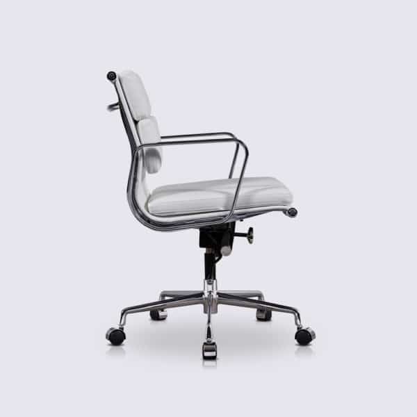 chaise de bureau confortable ergonomique cuir blanc replica chaise de bureau soft pad ea217 eames a roulette