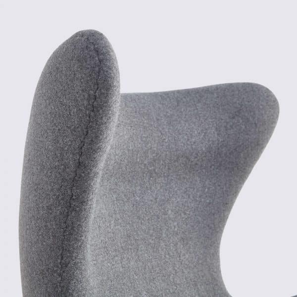 Fauteuil Design Forme Oeuf Egg Chair en Cachemire Rouge Style Arne Jacobsen Salon Accueil fibre vere