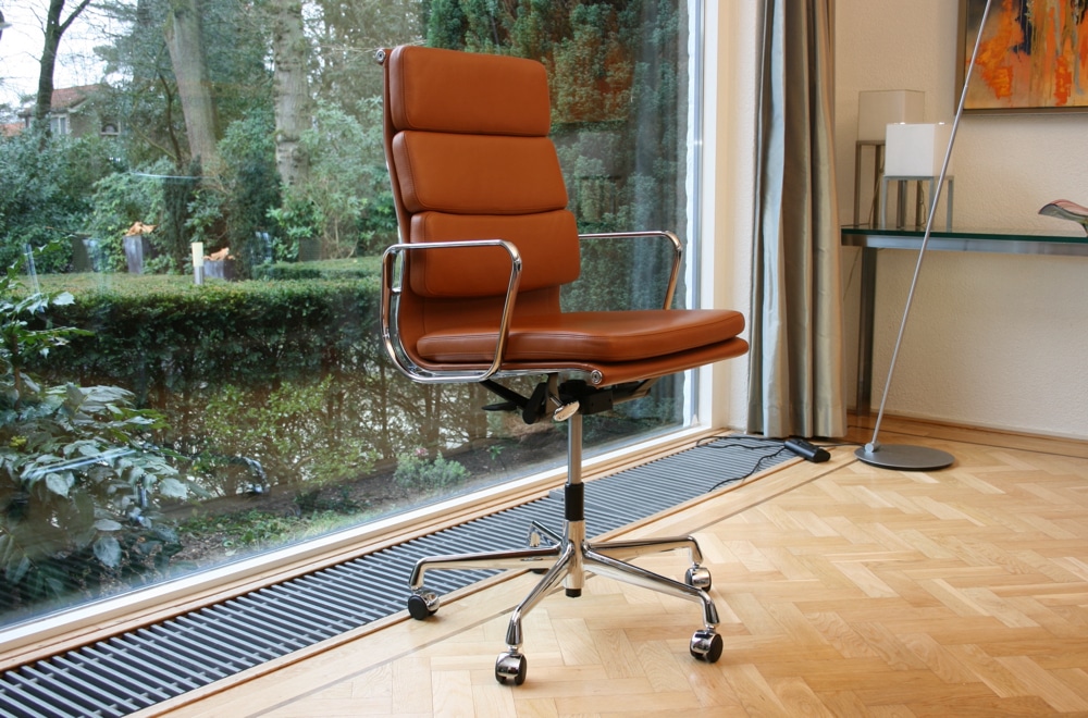 chaise de bureau eames ergonomique confortable dossier haut design cuir camel replica chaise de bureau soft pad ea219 a roulette