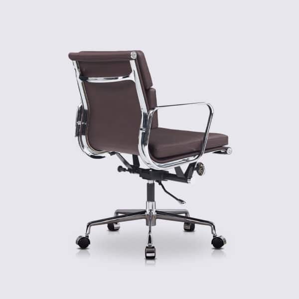 chaise de bureau ergonomique confortable dossier bas design cuir marron chocolat réplique eames soft pad ea217 a roulette